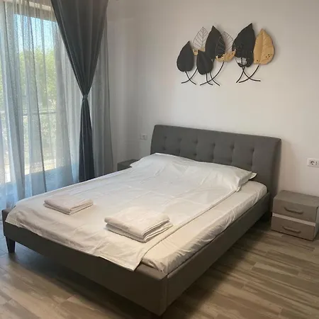 Breeze Studio-endless Summer Mamaia Nord