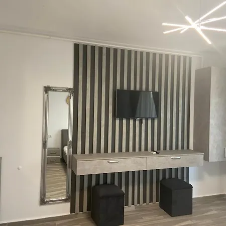 Breeze Studio-endless Summer Mamaia Nord