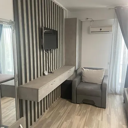 Breeze Studio-endless Summer Mamaia Nord *